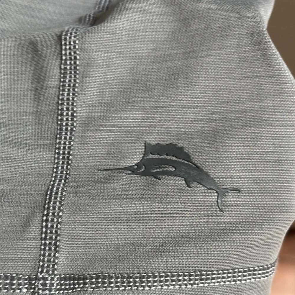 Tommy Bahama Gray islandactive XL hoodie - Picture 3 of 6